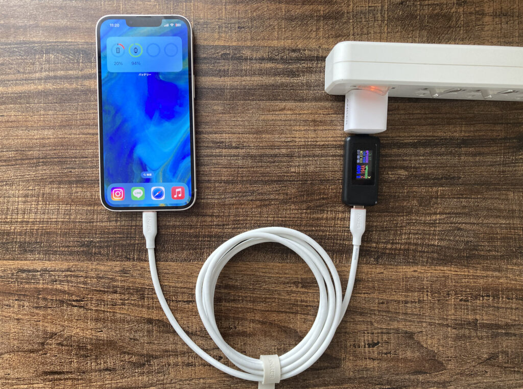 Anker PowerLine III Flow USB-C & ライトニング ケーブルでiPhoneを充電