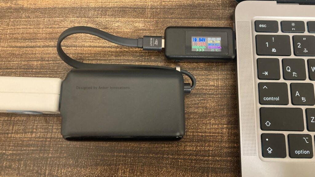 Anker Power Bank (30W, Fusion, Built-In USB-C ケーブル)10