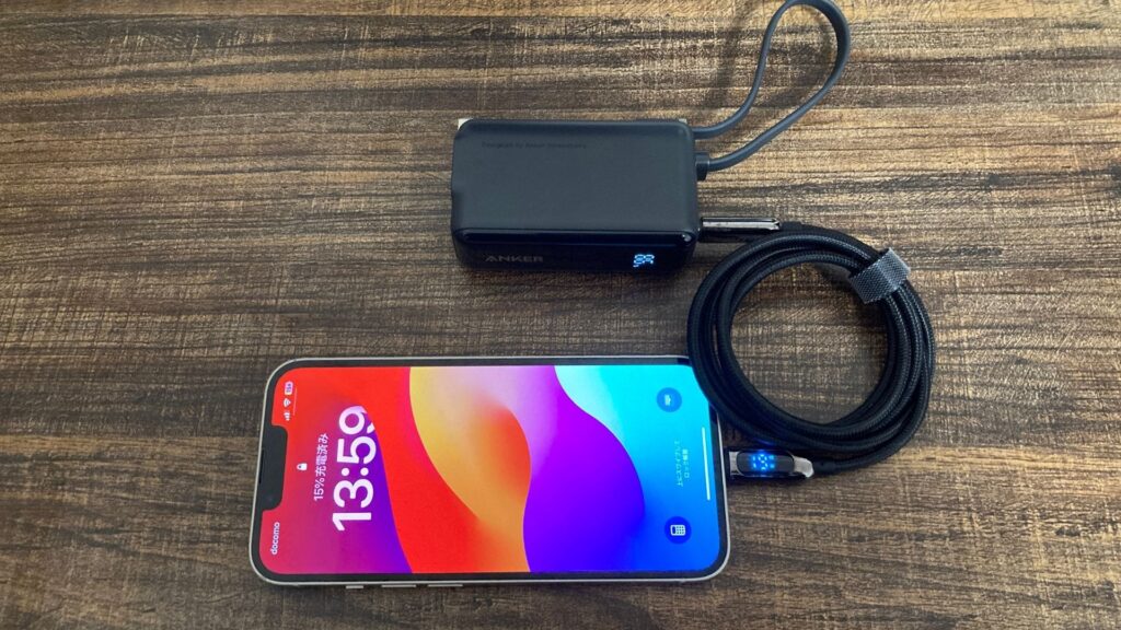 Anker Power Bank (30W, Fusion, Built-In USB-C ケーブル)15