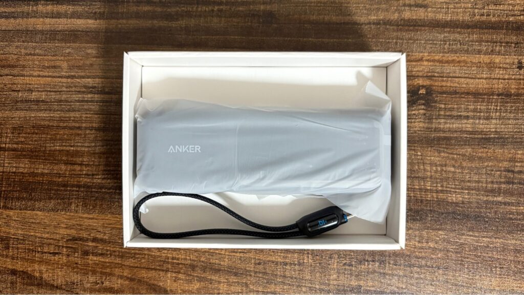 Anker Power Bank (25000mAh, Built-In & 巻取り式USB-Cケーブル)5